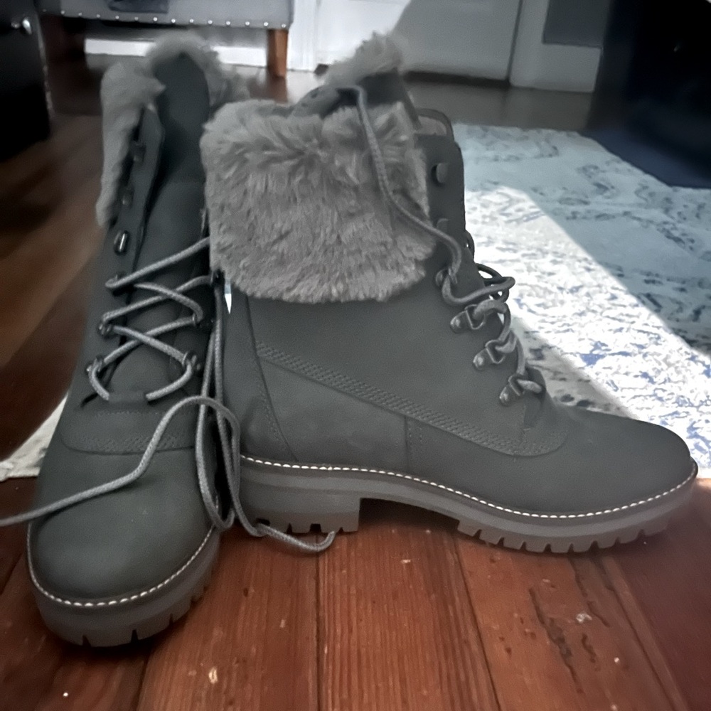 Women's Boots